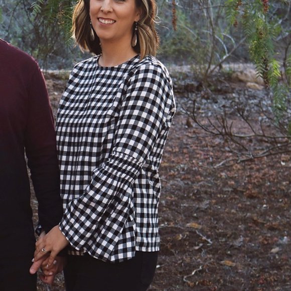 beachlunchlounge Tops - 𝅺beach Lunch Lounge Gingham Bell Sleeve Blouse